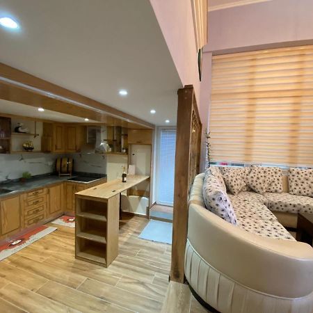 B & B Pogradec Esterno foto