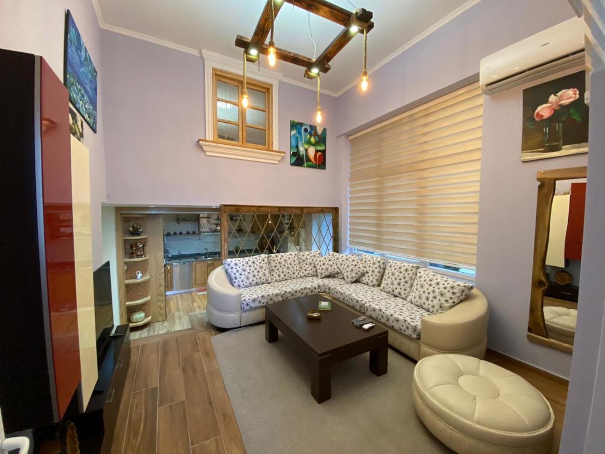 B & B Pogradec Esterno foto