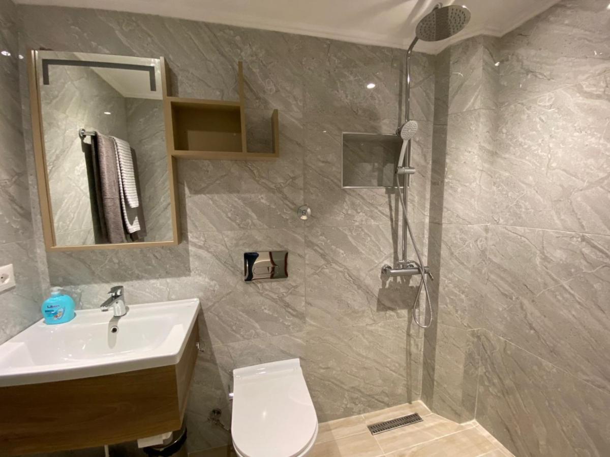 B & B Pogradec Esterno foto