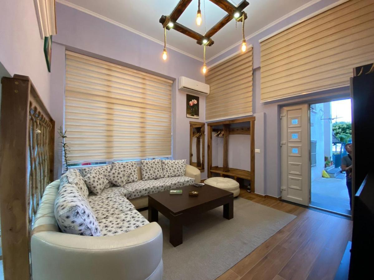 B & B Pogradec Esterno foto