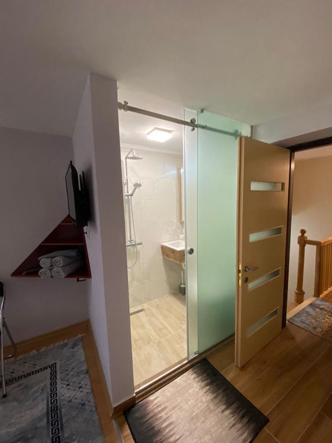 B & B Pogradec Esterno foto